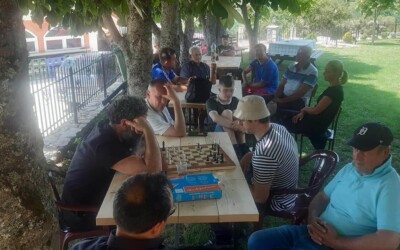 Прошетка во селото Завој