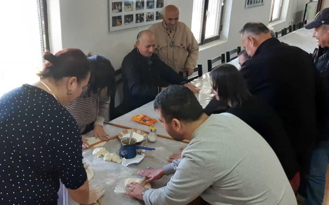 Работилница – работни вештини,правење комат со спанаќ и сирење